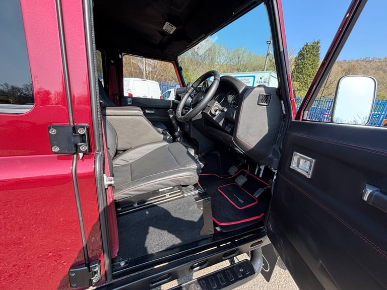 2011 Land Rover Defender Hard Top TDCi 6 Seater Custom PANEL VAN Diesel Manual