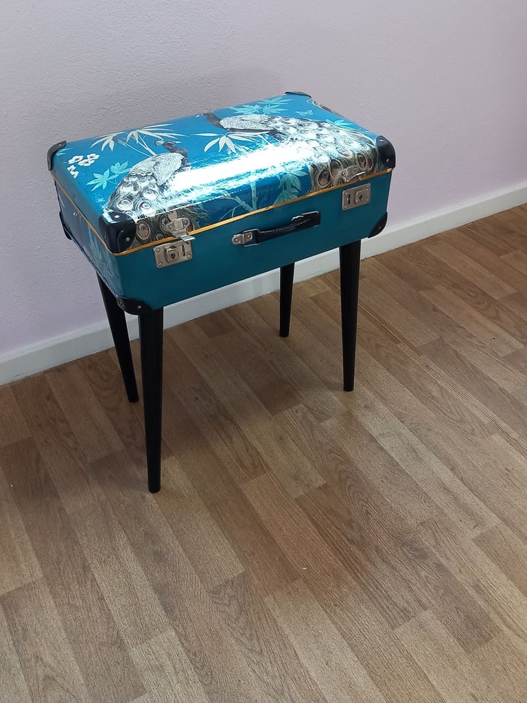 image for Vintage upcycled case into coffe/side table