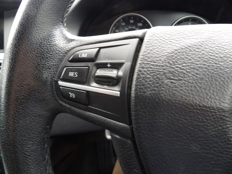 2013 BMW 5 Series 520d SE 4dr SALOON DIESEL Manual
