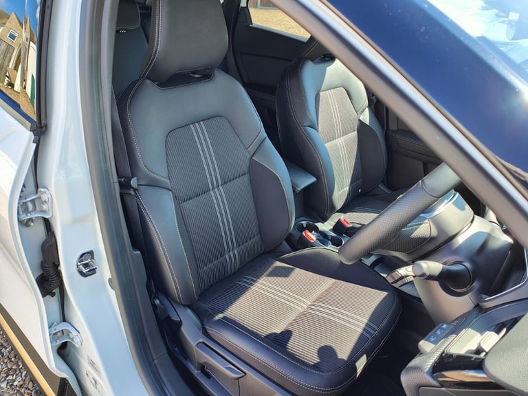 2022 Renault Captur 1.6 E-Tech full hybrid 145 Engineered 5dr Auto Hatchback Hybrid Automatic