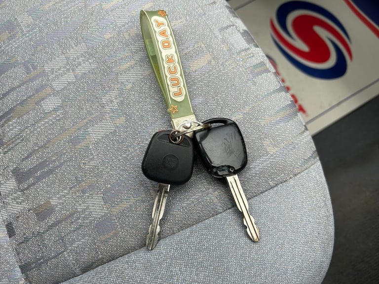 2001 Toyota Previa 2.4 CDX 5dr (7 Seats) MPV Petrol Automatic