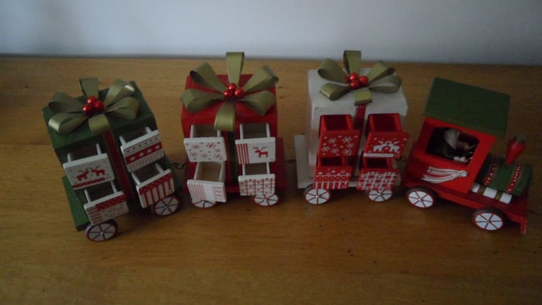 Buy early for Xmas! Wooden advent train with 3 interlocking carriages