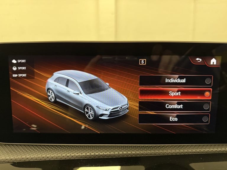 2020 Mercedes-Benz A-Class 1.5 A180d AMG Line (Premium Plus 2) Hatchback 5dr Diesel 7G-DCT Euro 6...