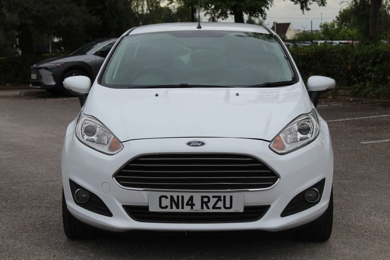 2014 Ford Fiesta 1.25 82 Zetec 5dr HATCHBACK PETROL Manual
