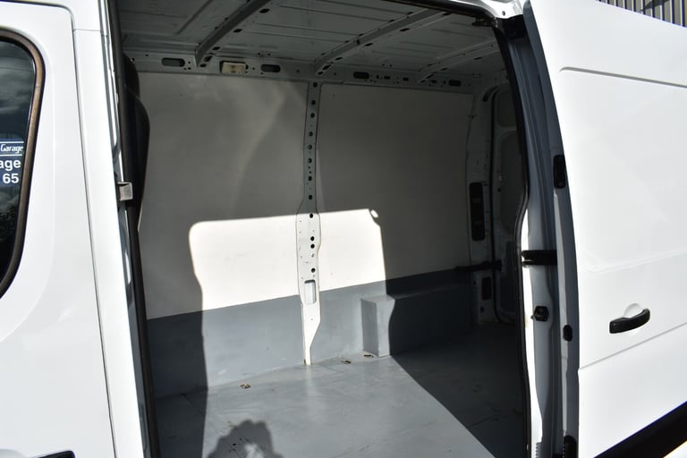 2017 Nissan NV400 2.3 dCi 130ps H2 SE Van PANEL VAN Diesel Manual