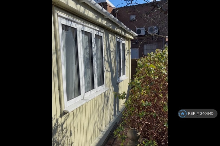 1 bedroom house in Church Street, Hagley, DY9 (1 bed) (#2401140)