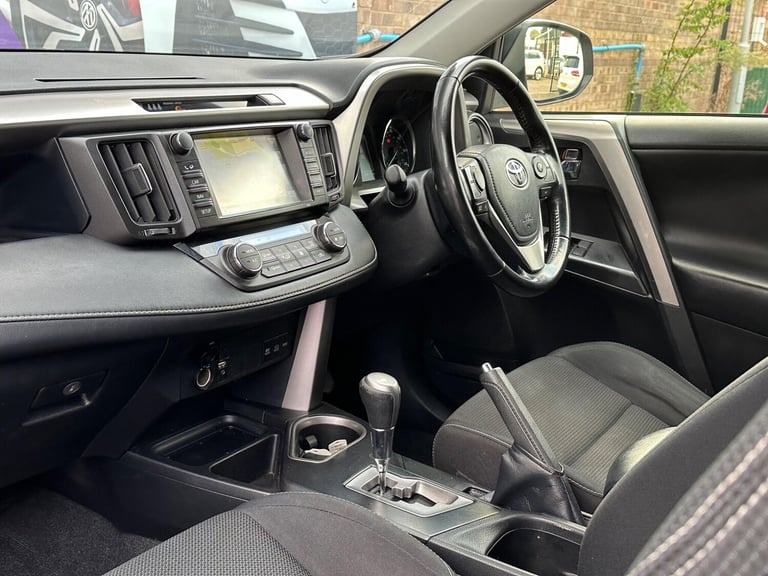 2017 Toyota RAV4 2.5 VVT-h Business Edition Plus CVT Euro 6 (s/s) 5dr (Safety Sense, Nav) ESTATE ...