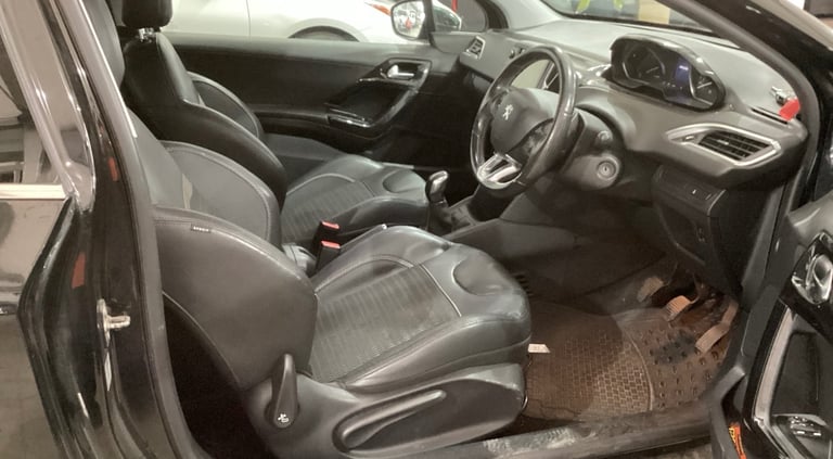 2012 Peugeot 208 1.4 VTi Allure 3dr HATCHBACK Petrol Manual