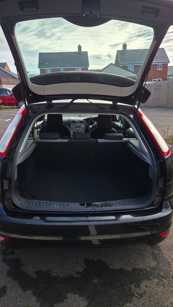 Ford, FOCUS, Hatchback, 2009, Manual, 1560 (cc), 5 doors