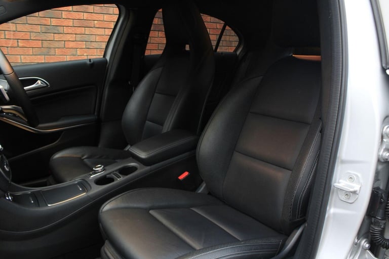 2016 Mercedes-Benz A-Class 1.6 A200 AMG Line (Premium) 7G-DCT Euro 6 (s/s) 5dr HATCHBACK Petrol A...