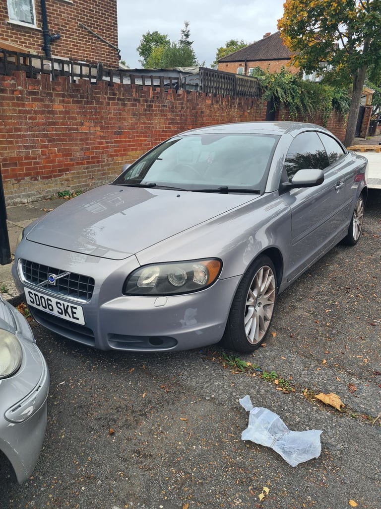 Volvo, C70, Convertible, 2006, Semi-Auto, 2435 (cc), 2 doors