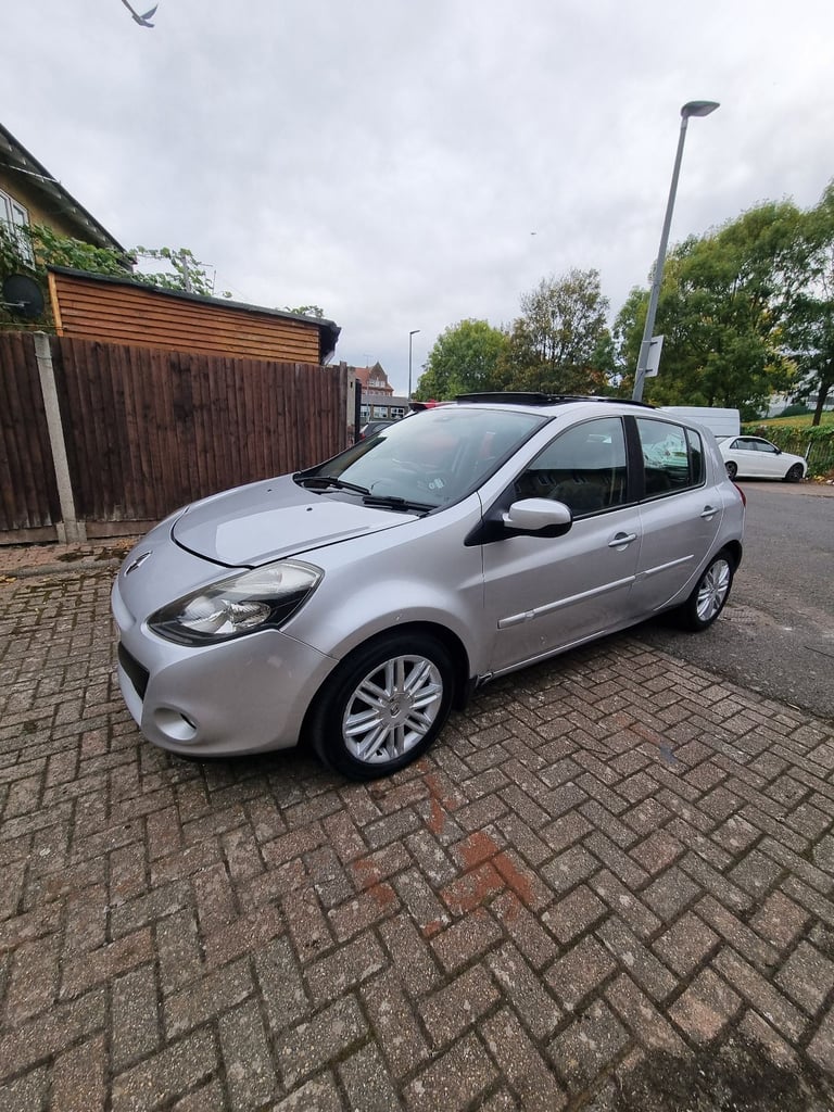 Renault, CLIO, Hatchback, 2010, Other, 1598 (cc), 5 doors