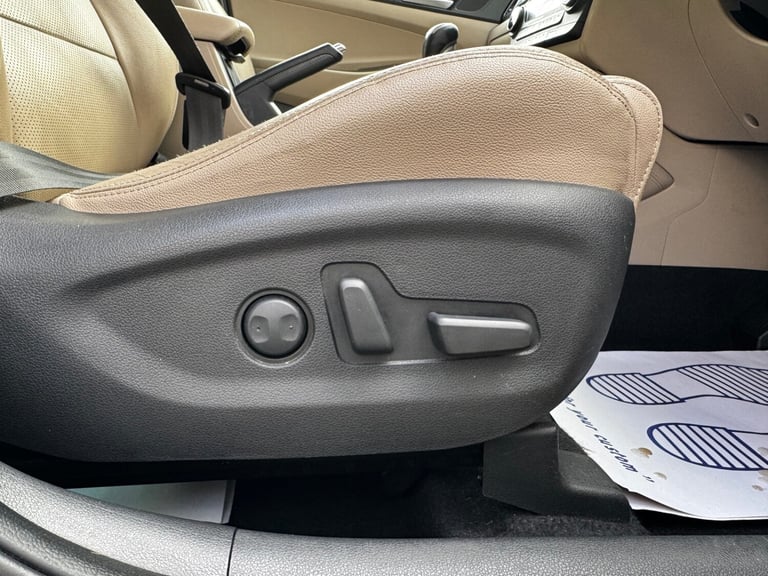 2017 Hyundai TUCSON 1.7 CRDi Blue Drive Premium 5dr 2WD SUV Diesel Manual