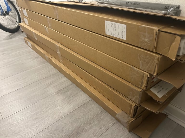 5 Brand New Venetian Blinds £20 each