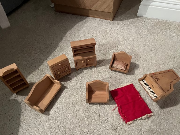 Wooden Dolls House furniture