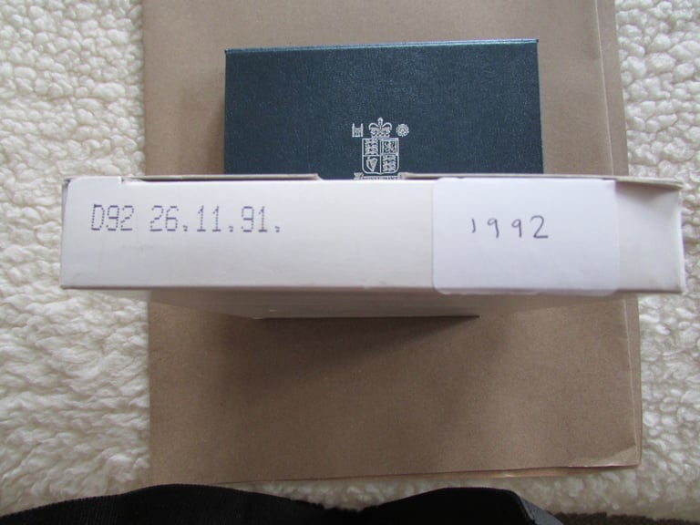 1992 UNITED KINGDOM PROOF COIN SET.
