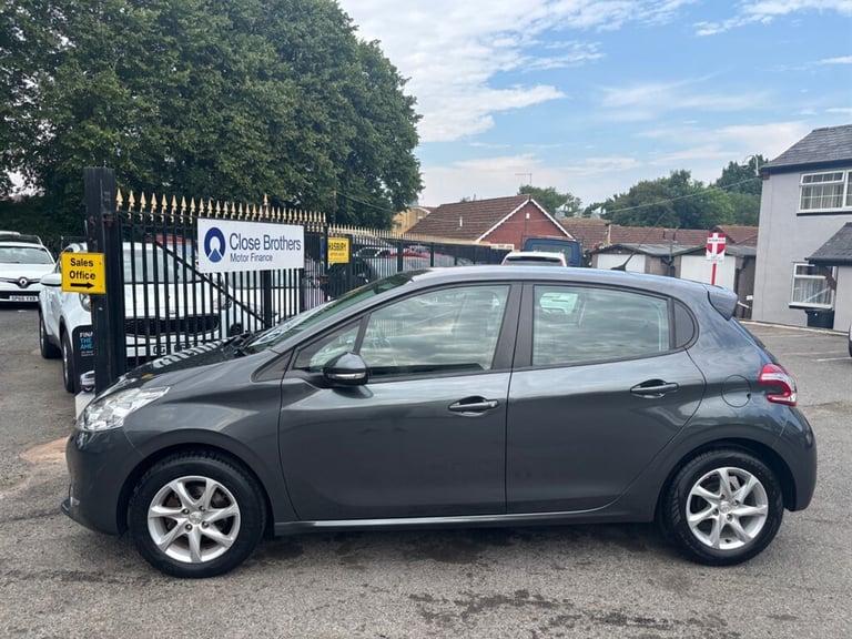 2014 Peugeot 208 1.4 e-HDi Active Hatchback 5dr Diesel EGC Euro 5 (s/s) (70 ps) Hatchback Diesel ...