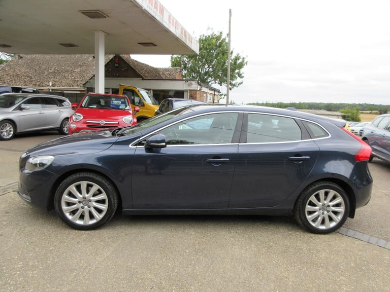 2013 Volvo V40 D3 SE Lux Nav 5dr Geartronic HATCHBACK Diesel Automatic