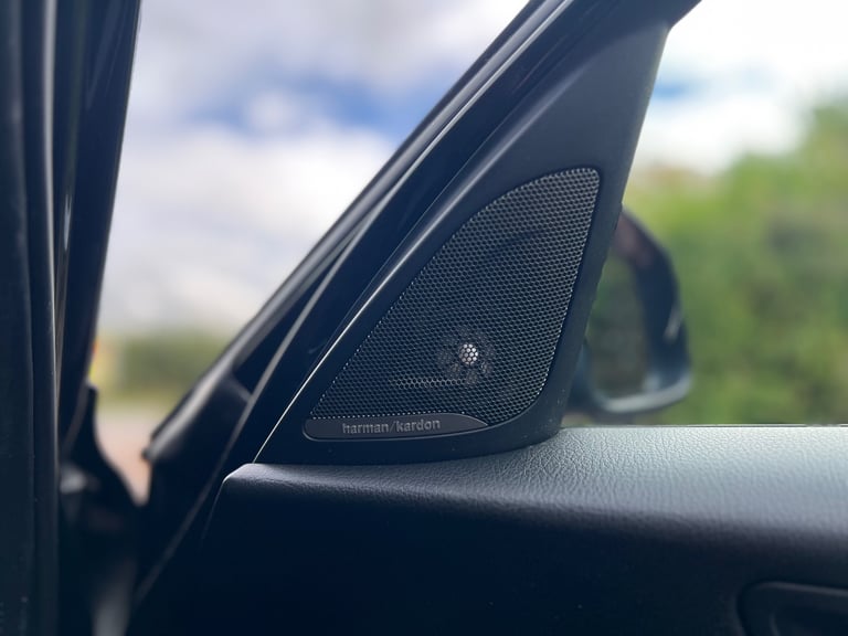 BMW, 1 SERIES, Hatchback, 2012, Manual, 1995 (cc), 5 doors