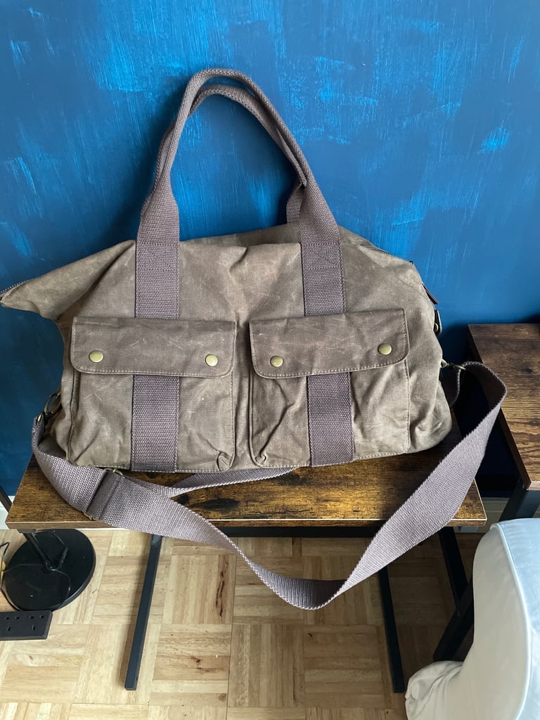 image for Weekend bag never used 