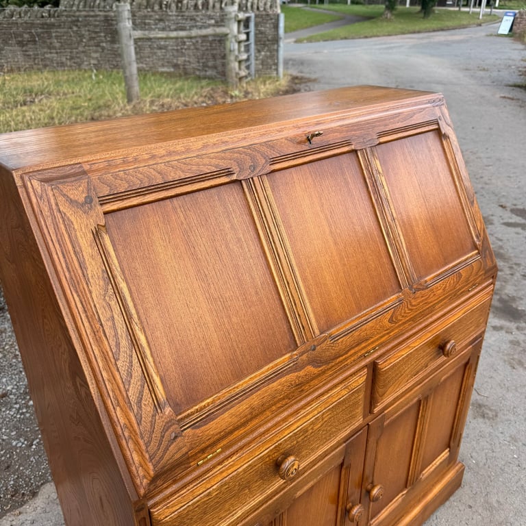 Vintage Ercol Connoisseur Bureau Model 867 Golden Dawn Writing Desk Storage