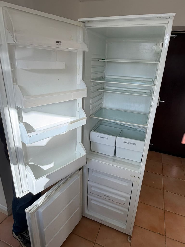 image for Fridge freezer for £125
