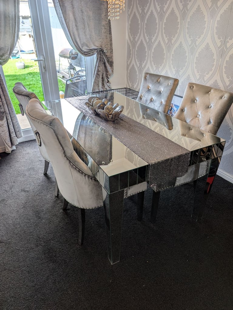 Mirrored Glass Dining Table & Chairs 