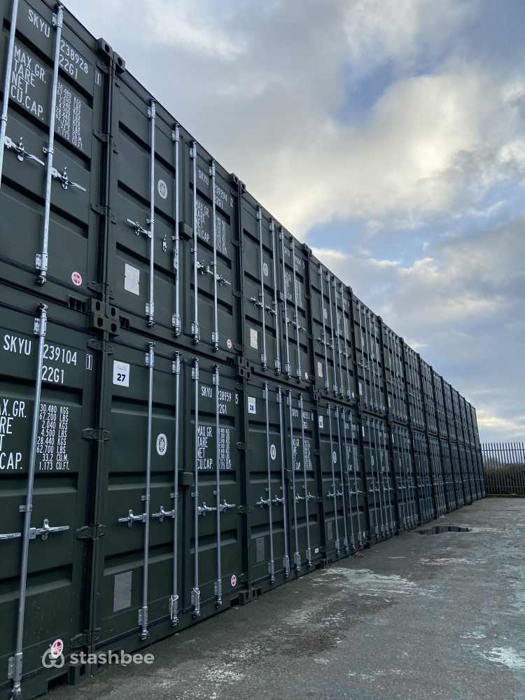 Shipping Container to rent in Chelmsford (CM2) | Stashbee