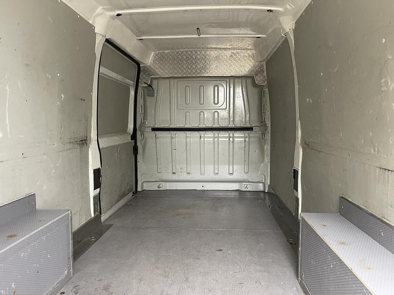 2020 Peugeot Boxer 2.2 BlueHDi 435 Professional L4 H2 Euro 6 (s/s) 5dr PANEL VAN Diesel Manual
