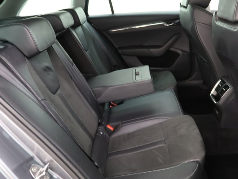 2022 Skoda Octavia 1.4 TSI iV 13kWh SE L Estate 5dr Petrol Plug-in Hybrid DSG Euro 6 (s/s) (20 Es...