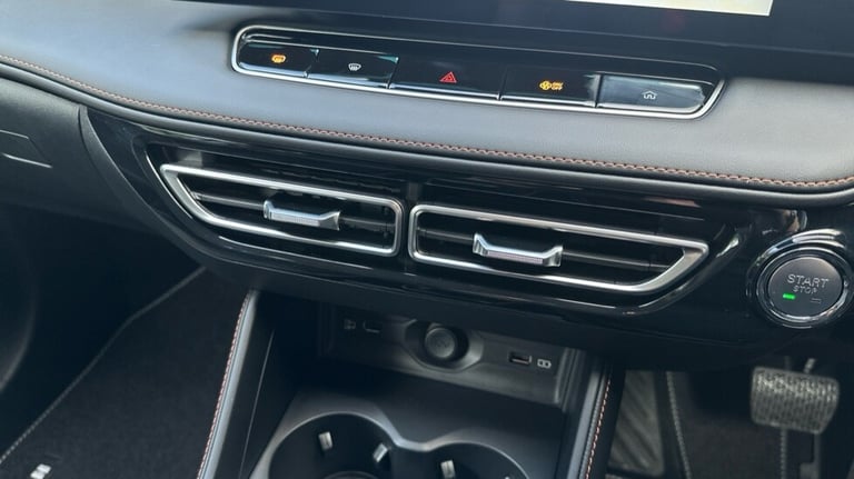 2025 MG MG HS 1.5 T-GDI PHEV Trophy 5dr Auto Hatchback Petrol Parallel PHEV Automatic