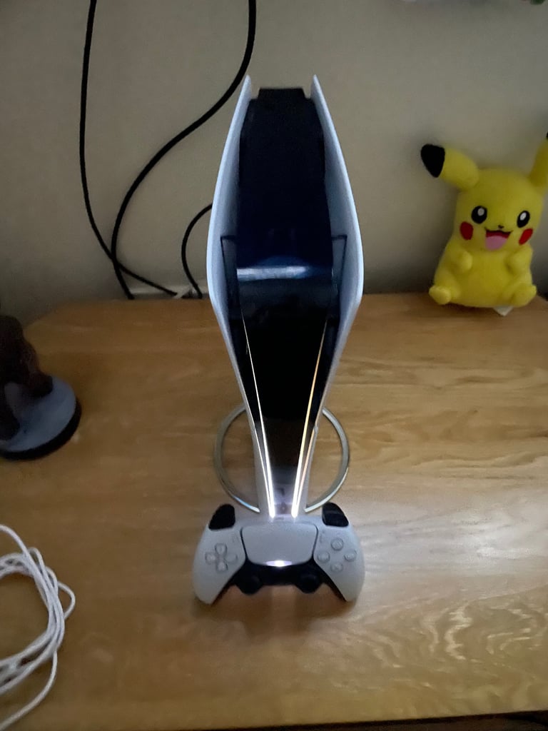 PS5 Digital Slim.