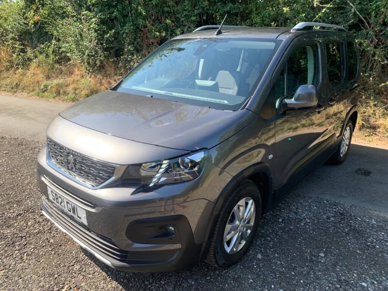 Peugeot Rifter 1.2 PureTech 130 Allure AUTOMTIC WHEELCHAIR ACCESSIBLE VEHICLE