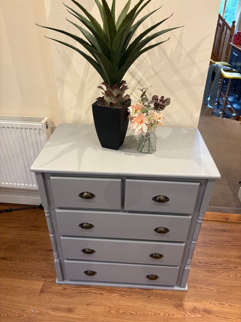 Lovely chest of drawers upcycled and finished in queens colour (light grey) 