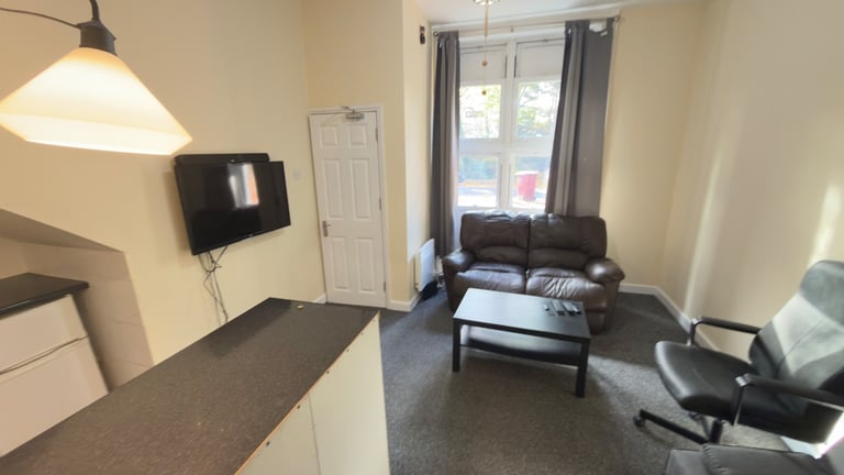 One Bedroom Flat Uni/Hospital area 