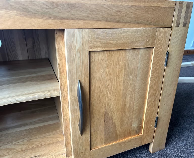 Aston Solid Oak TV Cabinet