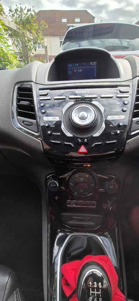 Ford, FIESTA, Hatchback, 2014, Manual, 998 (cc), 5 doors