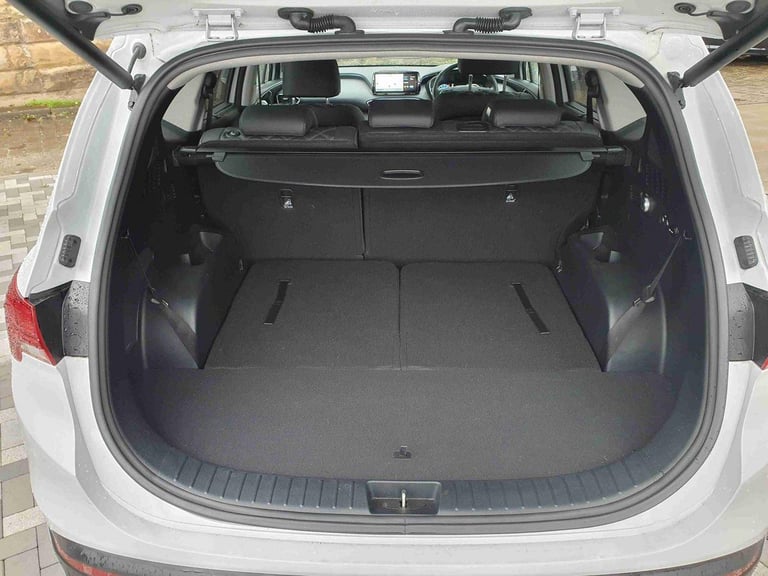 2022 Hyundai Santa Fe 1.6 TGDi Hybrid Ultimate 5dr 4WD Auto Estate Hybrid Automatic
