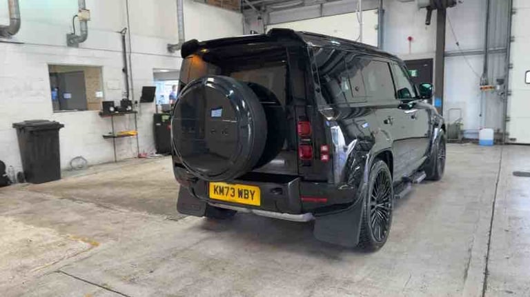 2024 Land Rover Defender 110 3.0 D300 MHEV X-Dynamic SE SUV 5dr Diesel Auto 4WD Euro 6 (s/s) (300...