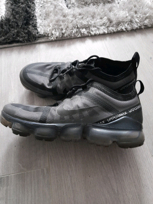 womans nike vapormax