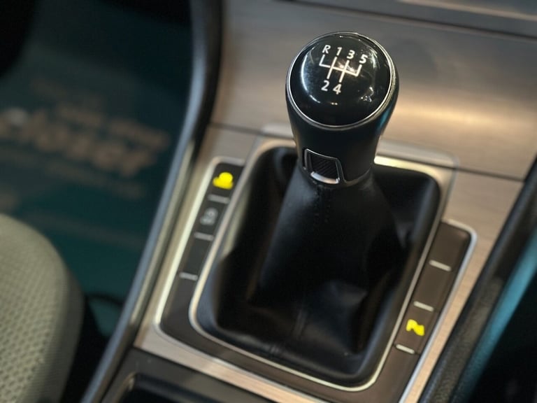 2014 14 VOLKSWAGEN GOLF 1.6 TDI BLUEMOTION TECH SE HATCHBACK 5DR DIESEL MANUAL E