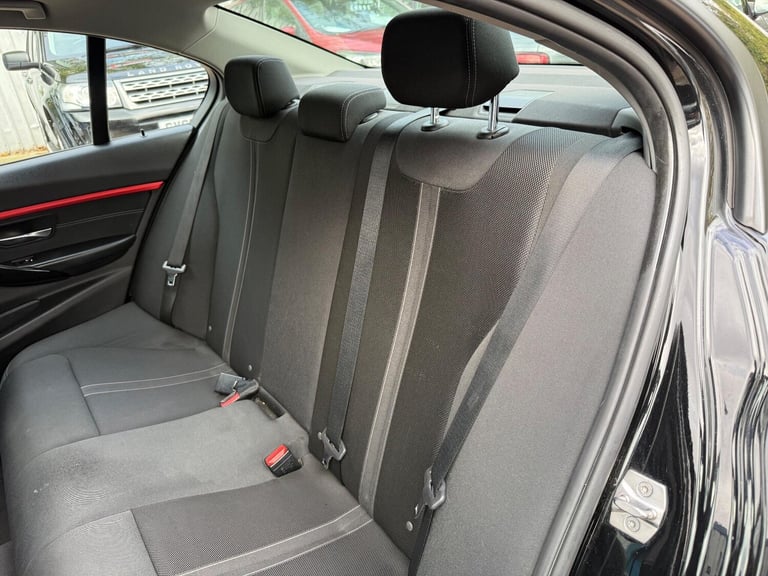 2015 BMW 3 Series 1.5 318i Sport Saloon 4dr Petrol Manual Euro 6 (s/s) (136 ps) SALOON Petrol Manual