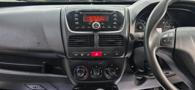 2017 Vauxhall Combo L1H1 2300 CDTI ECOFLEX S/S 5 SEATER COMBI CREW VAN 1.3 CDTI 95ps Van/side win...