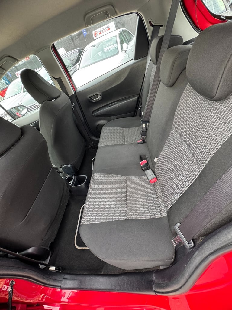 2014 Toyota Yaris 1.33 VVT-i Icon+ 5dr HATCHBACK Petrol Manual