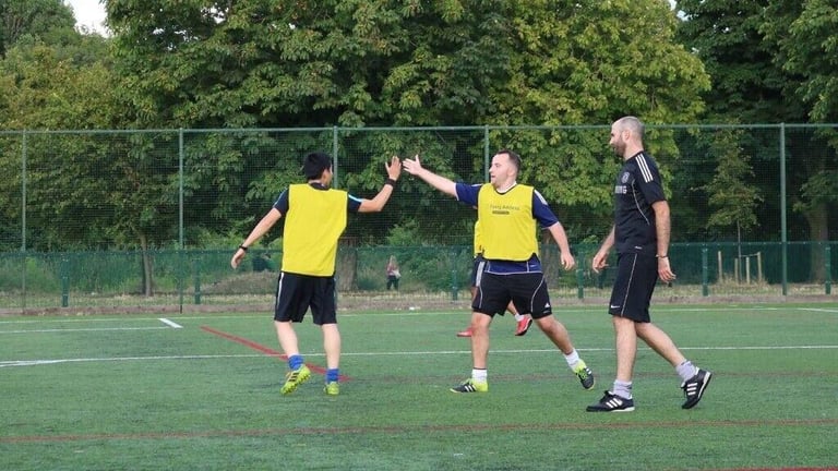 PLAY FRIENDLY FOOTBALL GAME in streatham players and team wanted 
