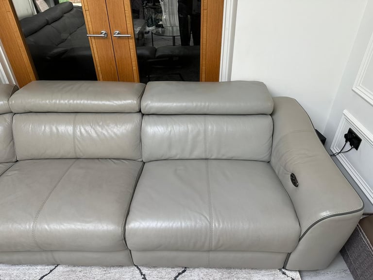 image for Corner suite 