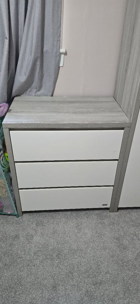 Tutti Bambini Modena Wardrobe & Chest of Drawers Set