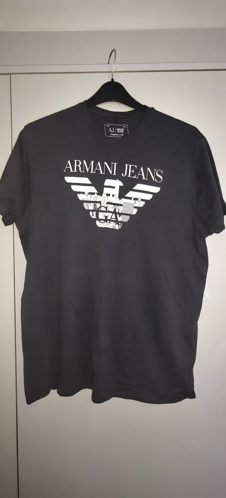 image for 💥 Designer branded t-shirts brand new or slightly worn Immaculate Condition 