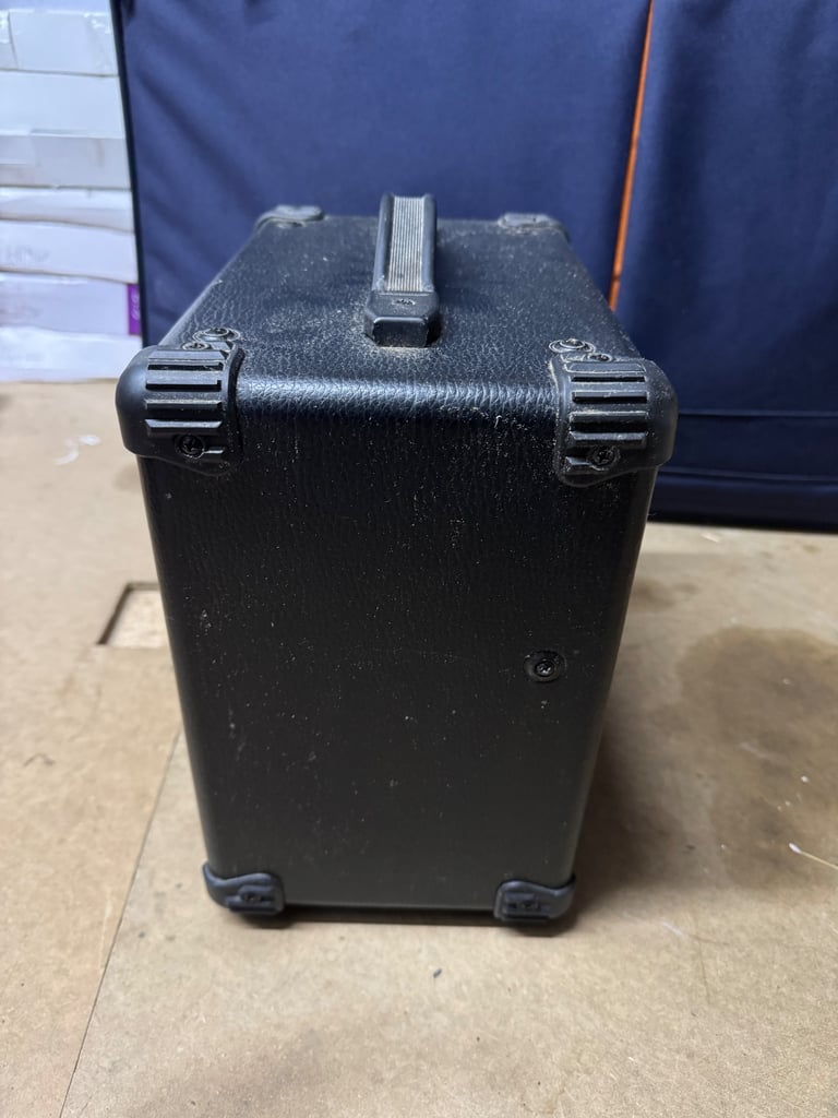 Yamaha guitar amplifier model ga-15 in very good condition. 