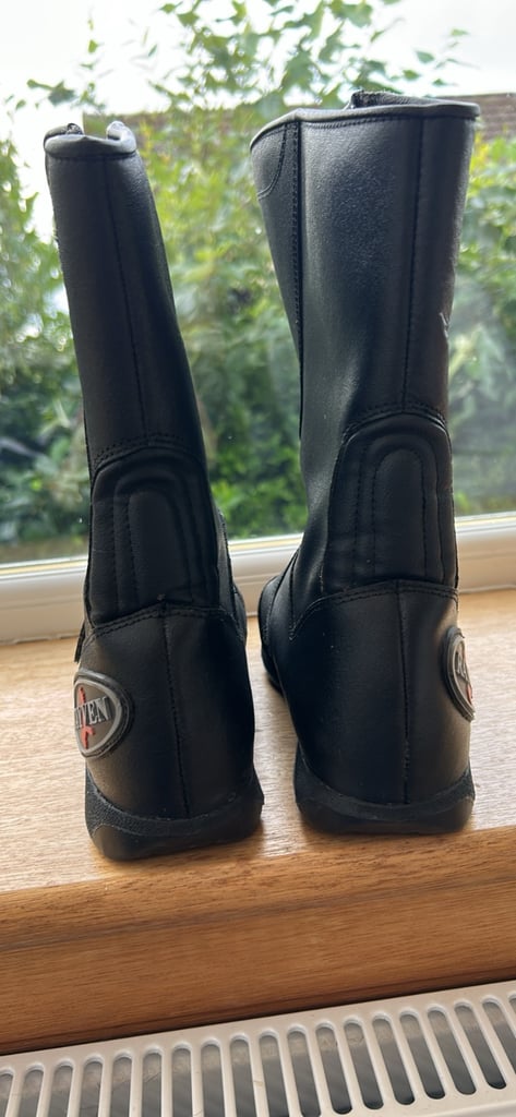 Ladies Motorcycle Boots